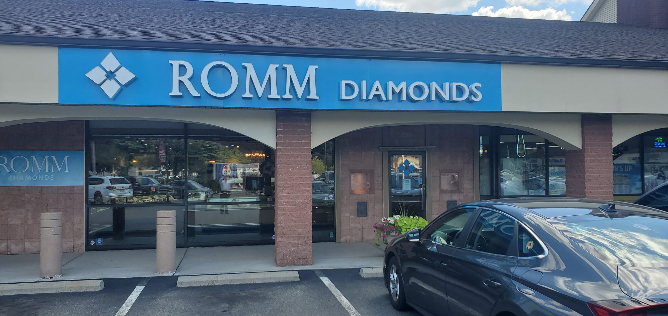 Romm diamonds storefront