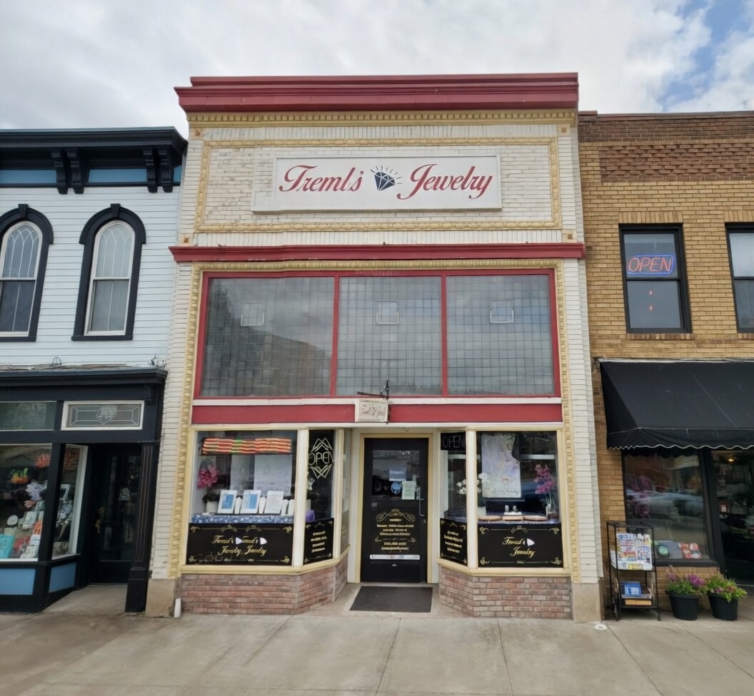 Treml's Jewelry Storefront Photo Edited